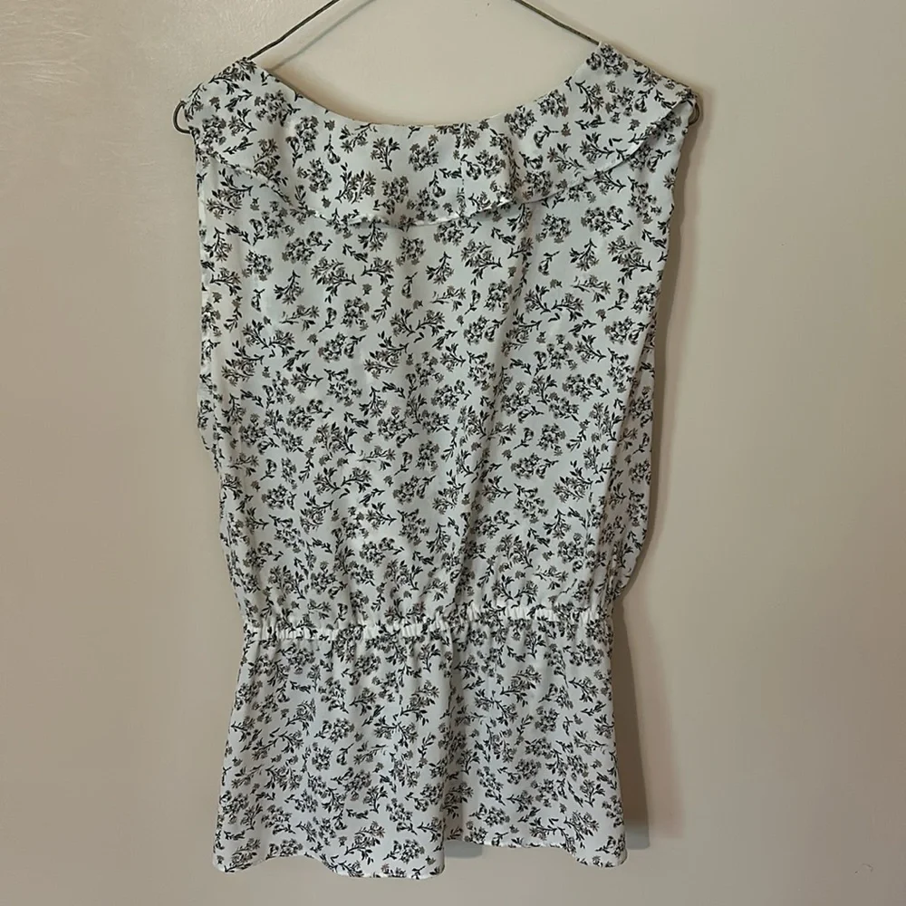 Max Studio Floral Ruffle Blouse - XL - Picture 4 of 6